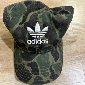 Adidas hat women’s camo